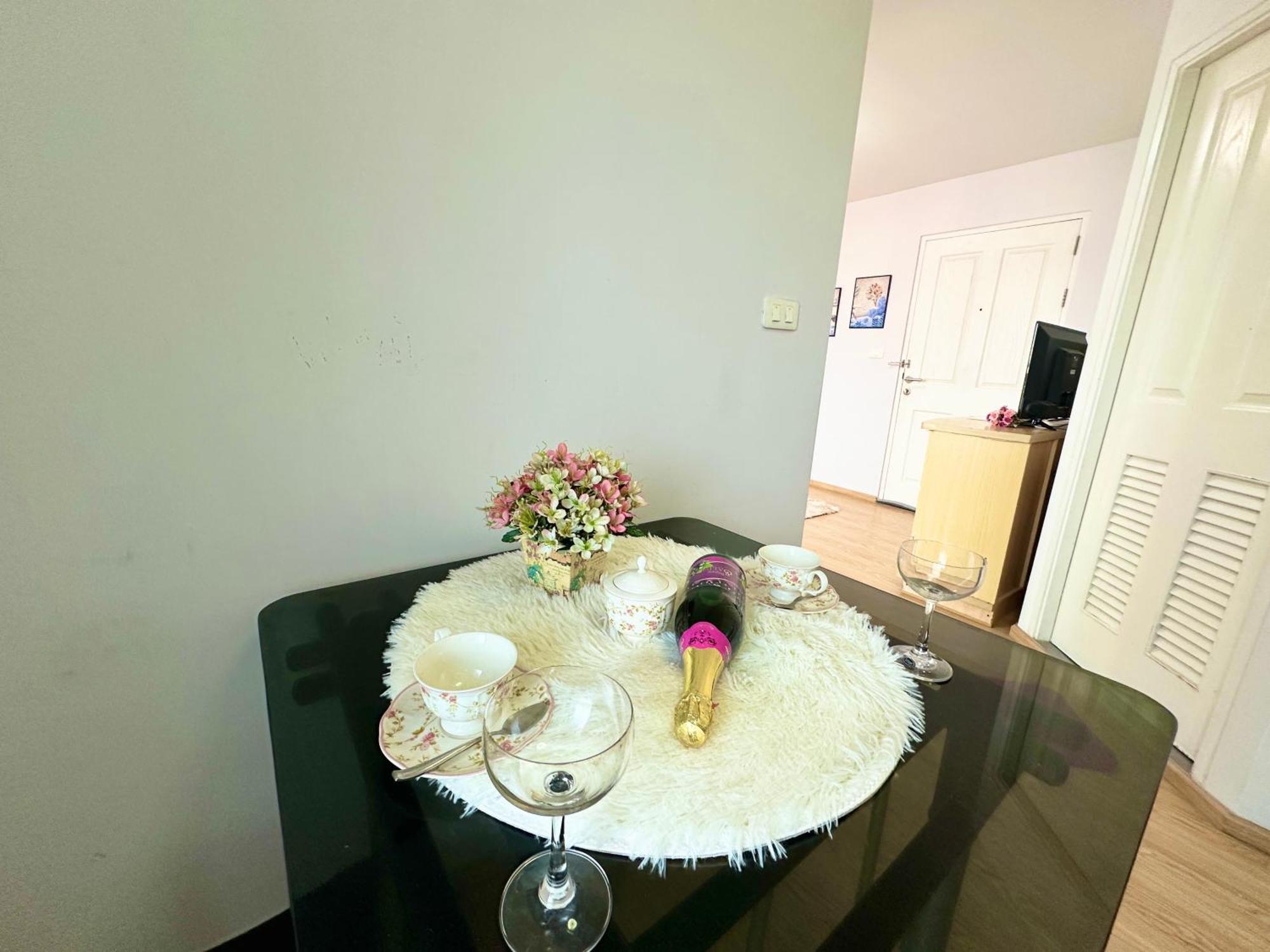 เช่ารายเดือน ดีคอนโด รัตนาธิเบศร์ Dcondo Rattanathibet Nonthaburi Eksteriør billede